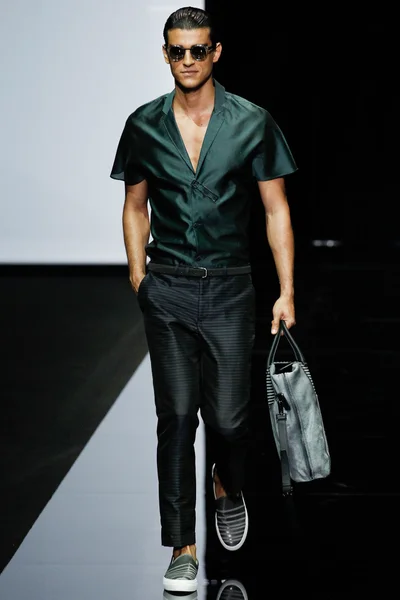 Look 37